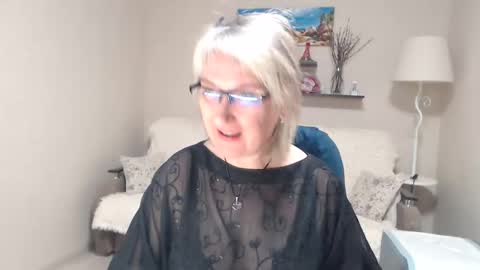 Leila Kinky online show from May 13, 6:01 am