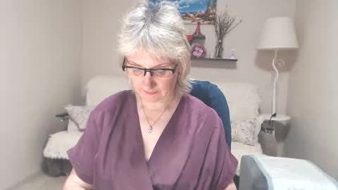 Leila Kinky online show from May 30, 4:33 am