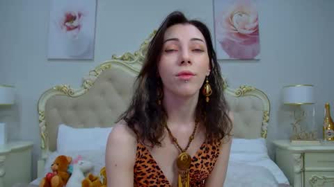 LeilaTaylors online show from March 20, 5:34 am