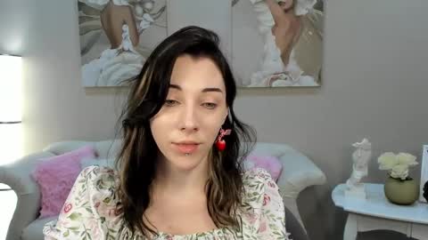 LeilaTaylors online show from March 27, 8:26 am