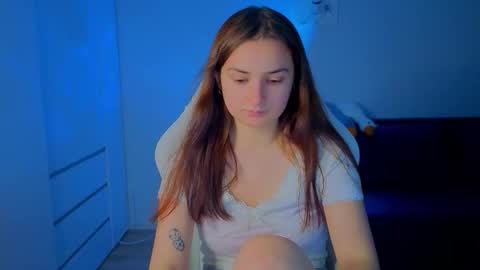 Snapshot of lelia_vibe chatting on September 22, 4:22 pm Lelia online show from September 22, 4:22 pm