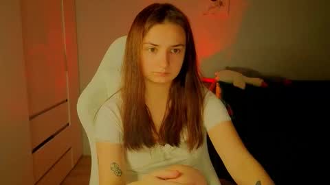 Snapshot of lelia_vibe chatting on September 18, 4:11 pm Lelia online show from September 18, 4:11 pm