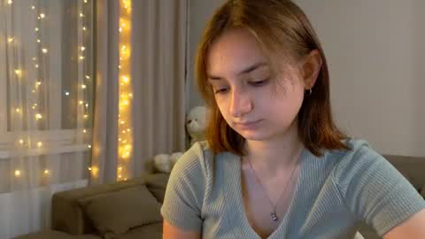 Lelia online show from June 26, 7:52 pm