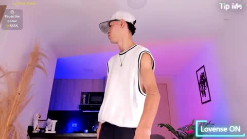 Lenner INDEPENDENT MODEL online show from February 17, 1:47 am