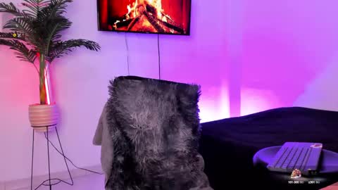 Lenner INDEPENDENT MODEL online show from October 9, 6:46 pm