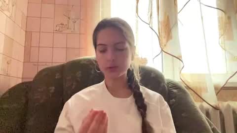 Hellomy name is Natalyits my first day here nice to meet you Give me 50 thumbs ups online show from May 26, 3:34 am