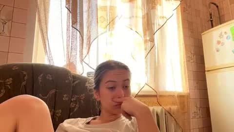 Hellomy name is Natalyits my first day here nice to meet you Give me 50 thumbs ups online show from April 30, 4:17 am