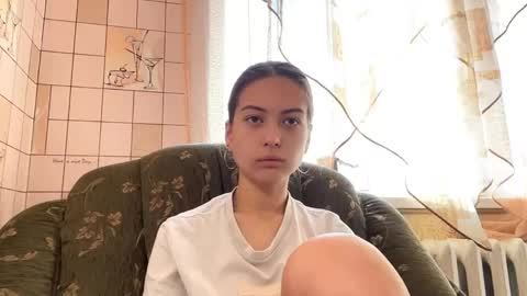 Hellomy name is Natalyits my first day here nice to meet you Give me 50 thumbs ups online show from May 1, 4:17 am