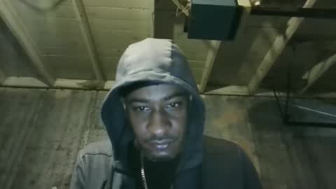 leo199984 online show from April 12, 6:23 pm