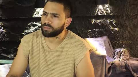 Leo  Diaz online show from November 12, 3:42 am