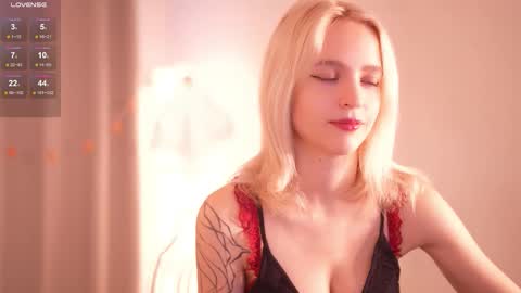  Ashly  online show from November 1, 9:52 am