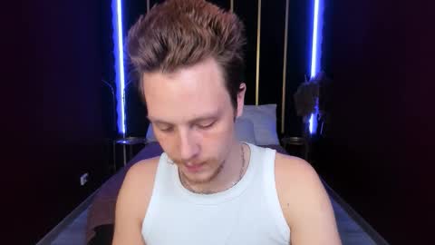 Leo online show from November 28, 11:34 pm