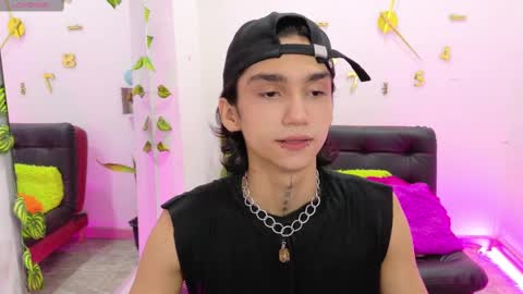 Leo online show from March 5, 1:39 pm