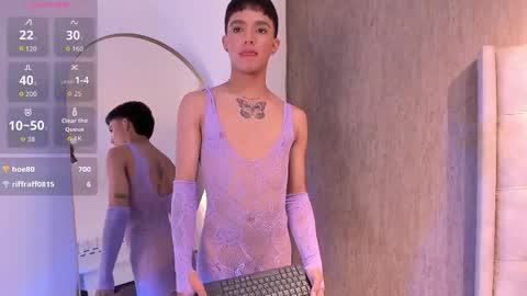 leohard_ online show from March 31, 1:44 pm