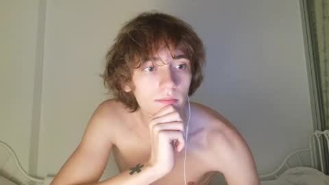 Leon online show from April 7, 9:28 pm