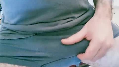 leon_pgorda online show from December 4, 3:22 pm