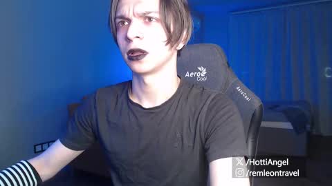 Leon online show from March 30, 5:35 pm