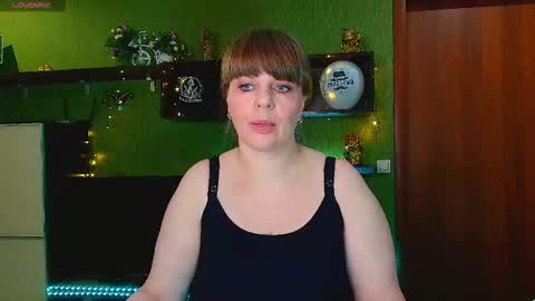 Leona tracie online show from February 26, 1:42 am