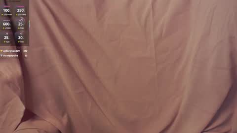 Mia online show from October 12, 7:56 am