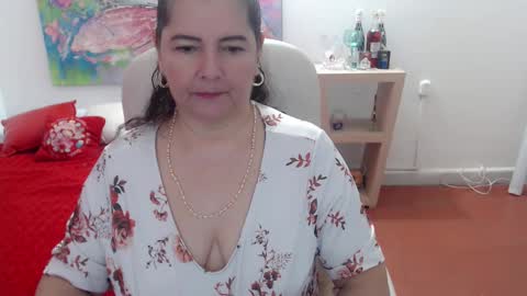 leonela   online show from February 18, 1:27 am