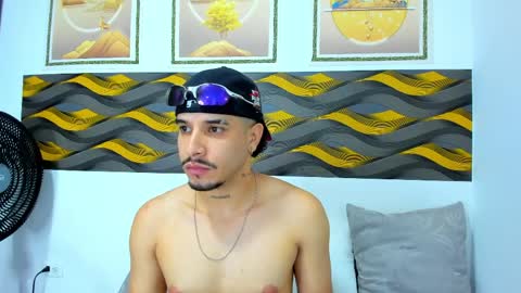 Leon online show from April 9, 7:19 pm