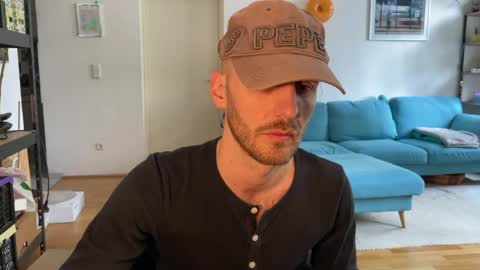 Leon online show from April 23, 11:51 am