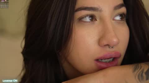 Leora online show from March 8, 8:14 pm