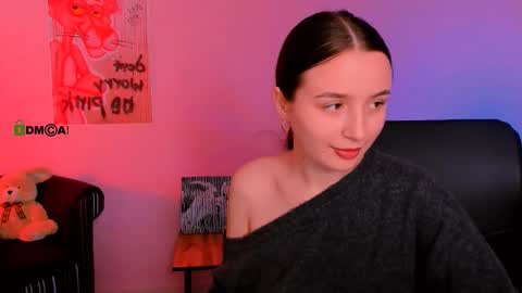 leslie_bird online show from November 23, 10:46 am