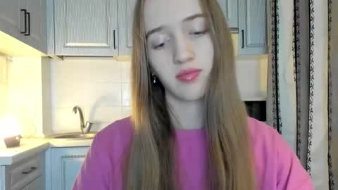  LESLIE   online show from November 17, 7:49 pm