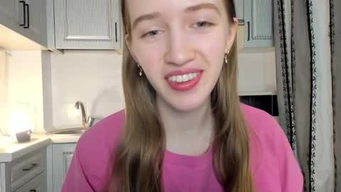  LESLIE   online show from December 15, 5:14 am