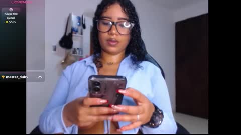 Snapshot of leslycarsson chatting on September 26, 1:46 am lesly online show from September 26, 1:46 am