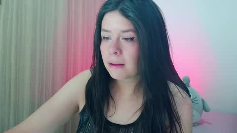 Lesly online show from April 6, 8:54 pm