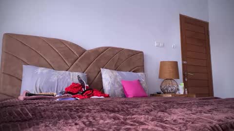 Snapshot of lessya_magic chatting on December 27, 5:31 am lessya_magic online show from December 27, 5:31 am