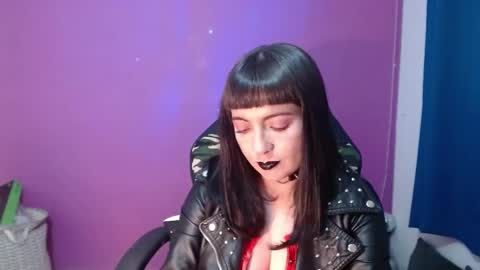 lestatdlion online show from January 10, 11:39 pm