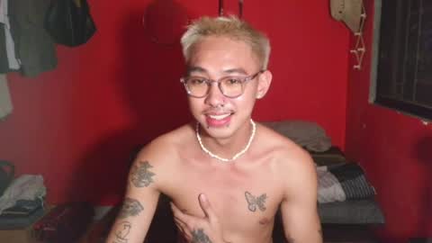 lesteryooo online show from April 8, 4:32 pm