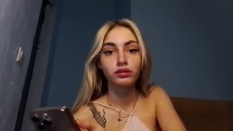 lesyawhite online show from November 13, 12:30 pm