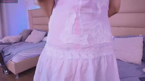 Leti White online show from October 24, 11:16 pm