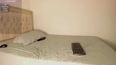 Snapshot of letizia_westy chatting on September 29, 6:23 am Letizia online show from September 29, 6:23 am