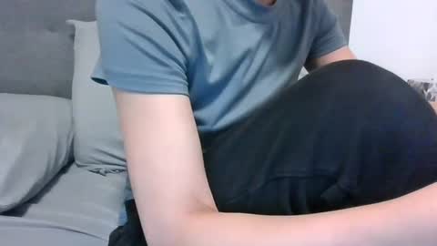 lets_play143 online show from October 30, 1:28 am