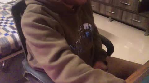 letschat22a online show from January 13, 2:30 am