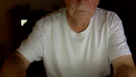 letscum2gether0 online show from December 22, 3:44 am