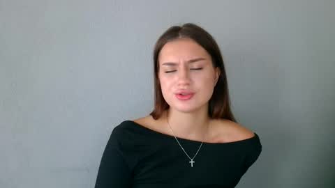 Emily online show from September 17, 2:31 pm