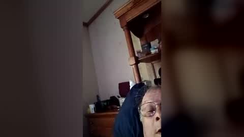 leviman81859 online show from June 15, 2:42 pm