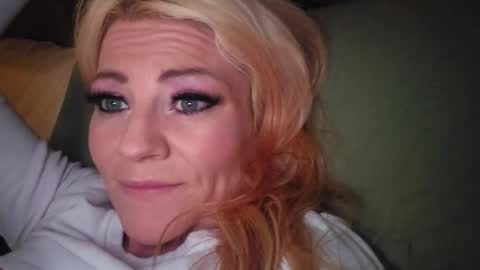 Lexa bone online show from July 2, 5:45 am