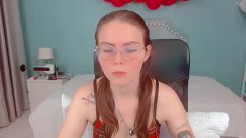 Snapshot of lexalove_doll chatting on September 30, 4:34 am Lexas Room online show from September 30, 4:34 am