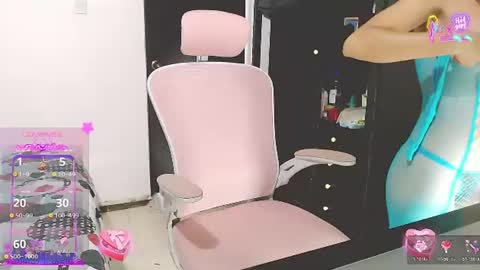 lexi19_ online show from July 7, 1:51 am