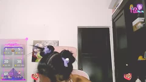 lexi19_ online show from June 2, 12:45 am