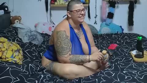 Snapshot of lexi2810 chatting on September 24, 6:53 am Lexi und Lex online show from September 24, 6:53 am