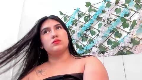 Snapshot of lexi_bloom chatting on October 15, 10:27 am Gabrielle online show from October 15, 10:27 am