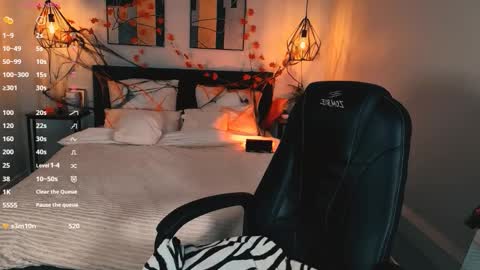 Lexy - Follow me online show from October 18, 7:12 am